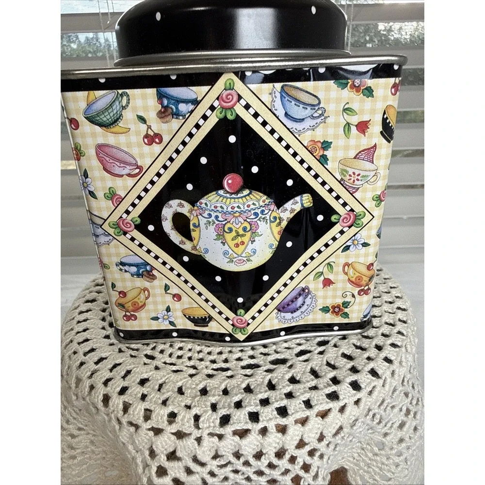 Mary Engelbreit Metal Tin Canister Lid Tea Flowers Teapot Design Vintage.